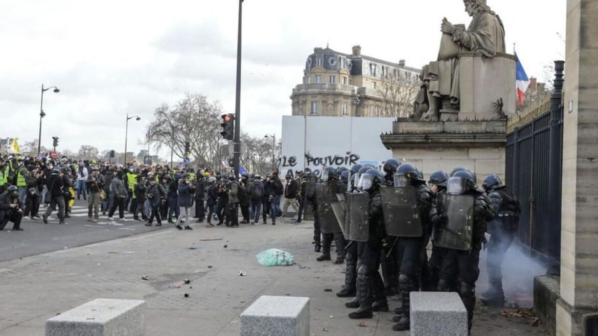 L'ONU alerte sur l'usage excessif de la force par la police en France