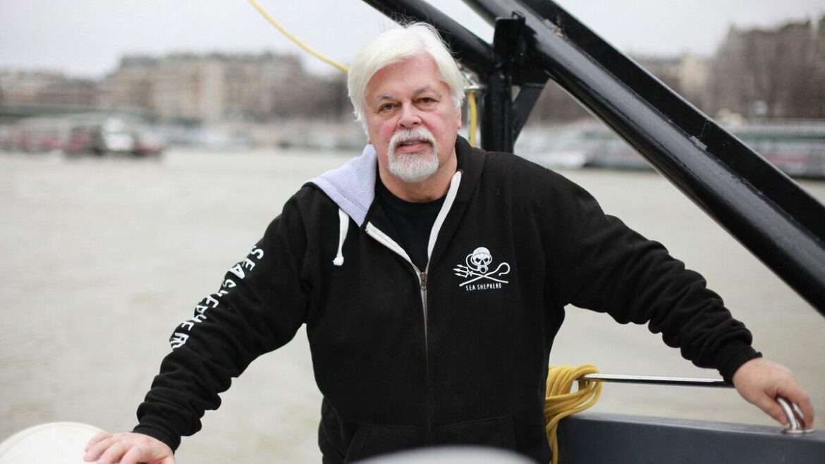 Paul Watson citoyen d'honneur à Paris : appel à sa libération