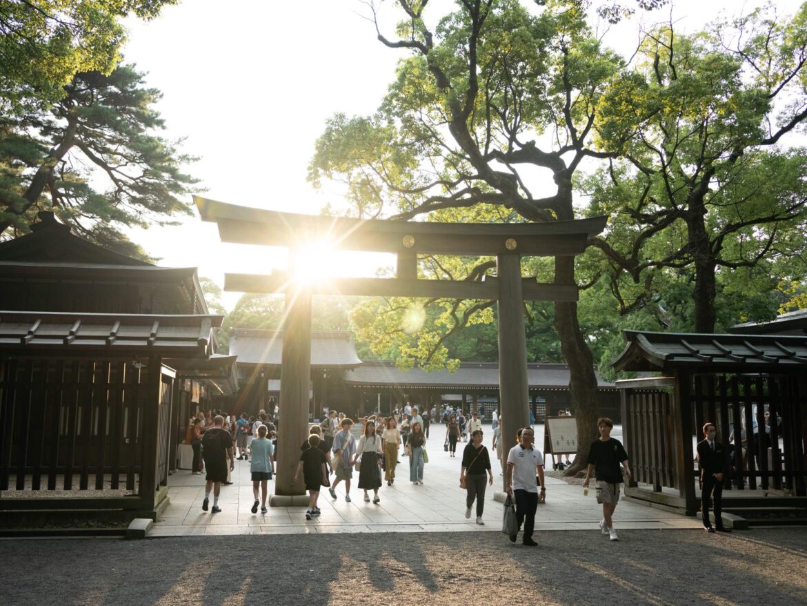 Un Touriste Américain Arrêté pour Avoir Dégradé un Sanctuaire Japonais