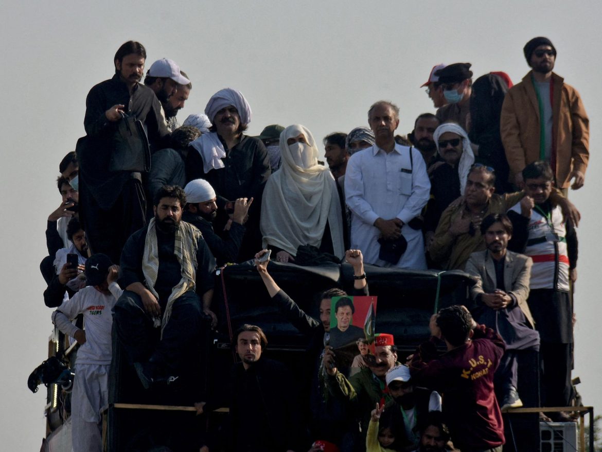 Violences à Islamabad : Les manifestations d'Imran Khan dispersées