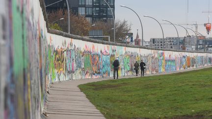 En novembre 1989, la frontière entre l’Allemagne de l’Est et de l’Ouest s’ouvrait. (ARTUR WIDAK / NURPHOTO / AFP)