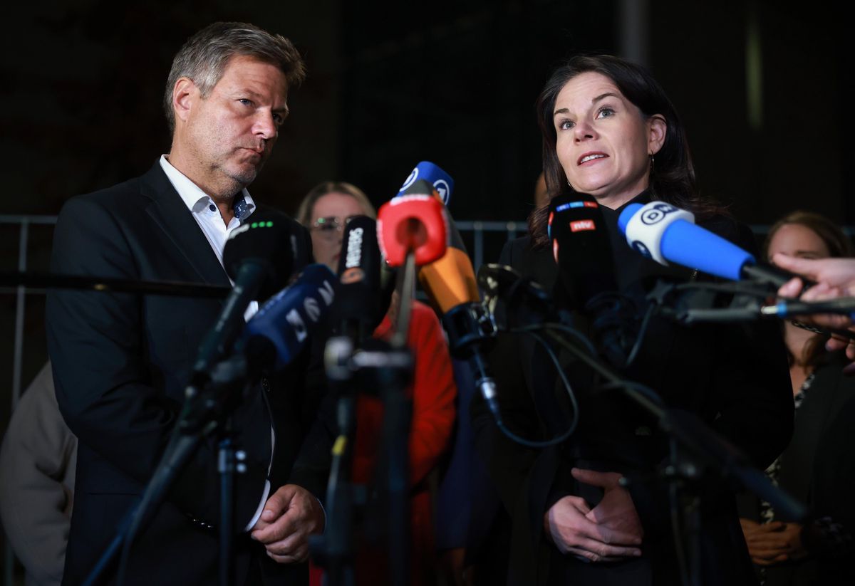 Ministre allemand de l'Économie Robert Habeck et ministre des Affaires étrangères Annalena Baerbock lors d'une déclaration à la presse.