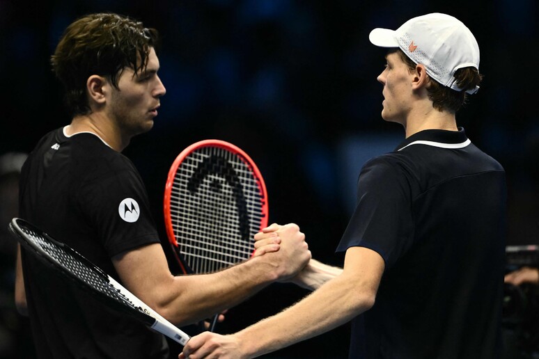 Taylor Fritz et Jannik Sinner, 12 novembre 2024 © ANSA/AFP