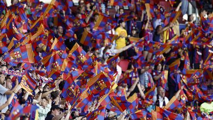 Des supporters barcelonais à Eindhoven, le 3 juin 2023. Photo d'illustration. (KENZO TRIBOUILLARD / AFP)