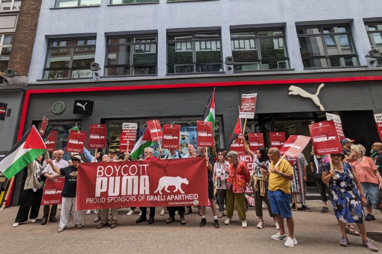 Une manifestation de la campagne de boycott contre Puma